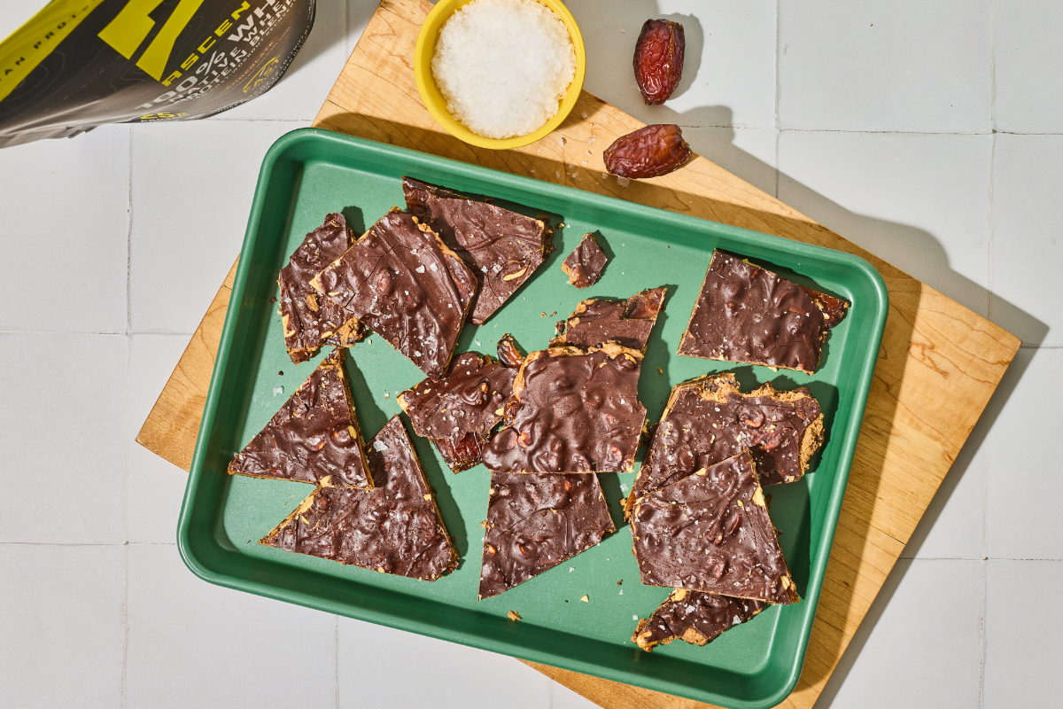 "Snickers" Protein Bark